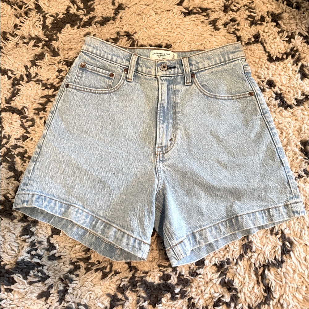Abercrombie Dad Short High Rise